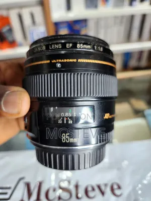 Canon Ef 85mm F/1.8 Ultrasonic Lens