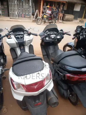 Yamaha Majesty 2020 White