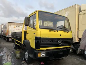 Benz 814 Pickup Truck