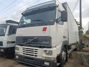 Volvo Fh12 Container Truck 8tyres 32ft Long