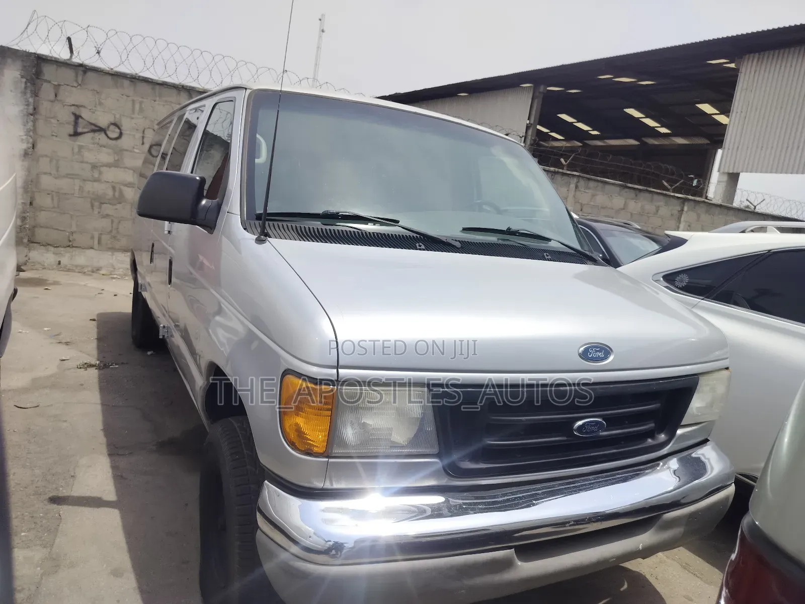 Ford E250 2006 Silver