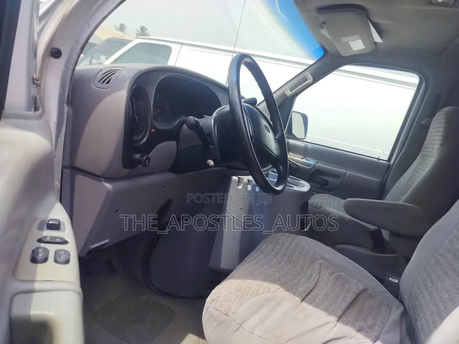 Ford E250 2006 Silver