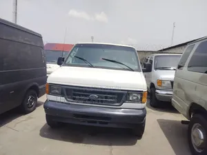 Ford E250 2005 White
