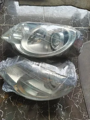 Complete Set of Head Lamp Volkswagen E 0 S 2009 Model