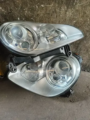 Set of Complete Head Lamp Porsche Cayenne 2008 Model