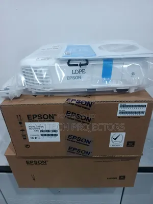 Epson Projector Brand New In Lagos Lekki, Abuja, Calabar, Ph