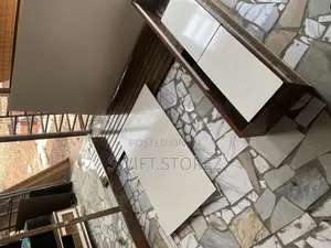 Simple Wall Unit