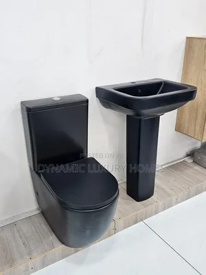 Executive Luxury Compete Set Black Water Closet England