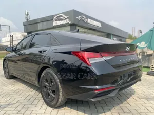 Hyundai Elantra Limited 2022 Black