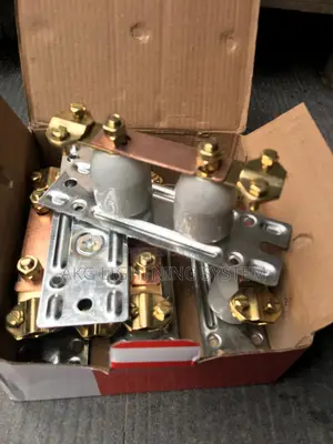 Earth Busbar
