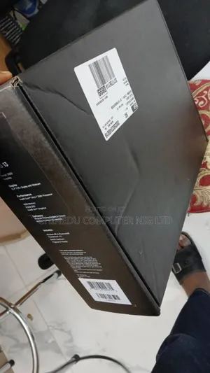 New Laptop Dell XPS 13 9350 16GB Intel Core Ultra 7 SSD 512GB