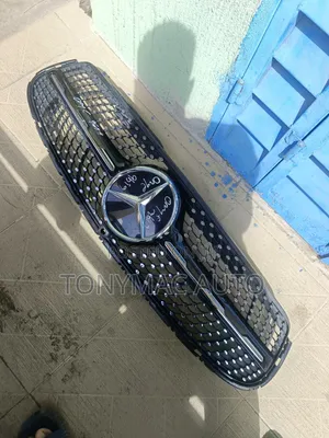 Mercedes Benz GLC 2021 Front Grill