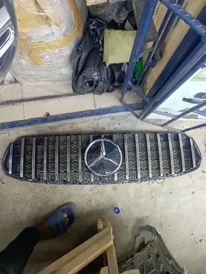 Mercedes Benz GLC 300 Front Grill From 2016 to 2021