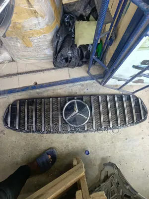 Mercedes GLC 2021 Front Grill