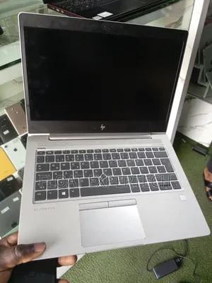 Laptop HP EliteBook 735 G6 8GB AMD Ryzen 7 SSD 256GB