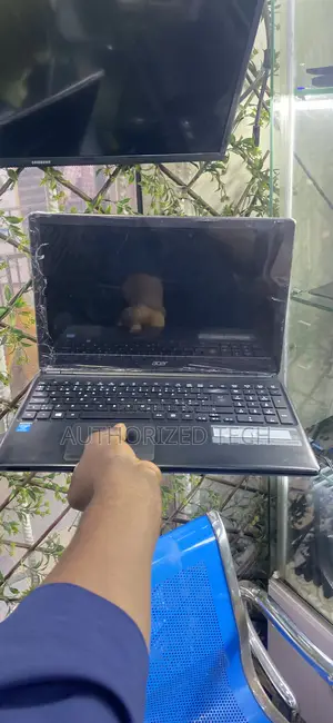 Laptop Acer Aspire E15 8GB Intel Pentium SSD 128GB