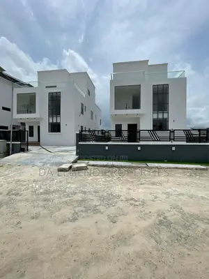 5bedroom Fully Detached Duplex For Sale