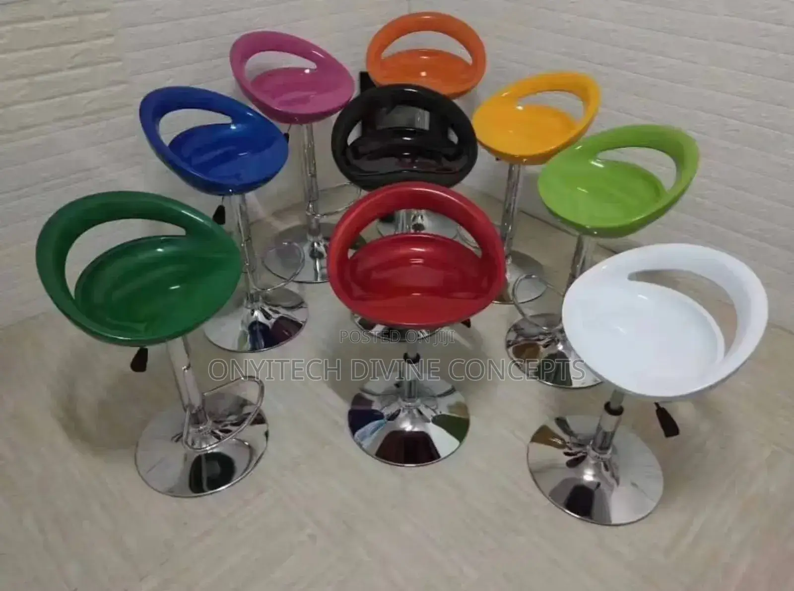 Studio/Bar Stool