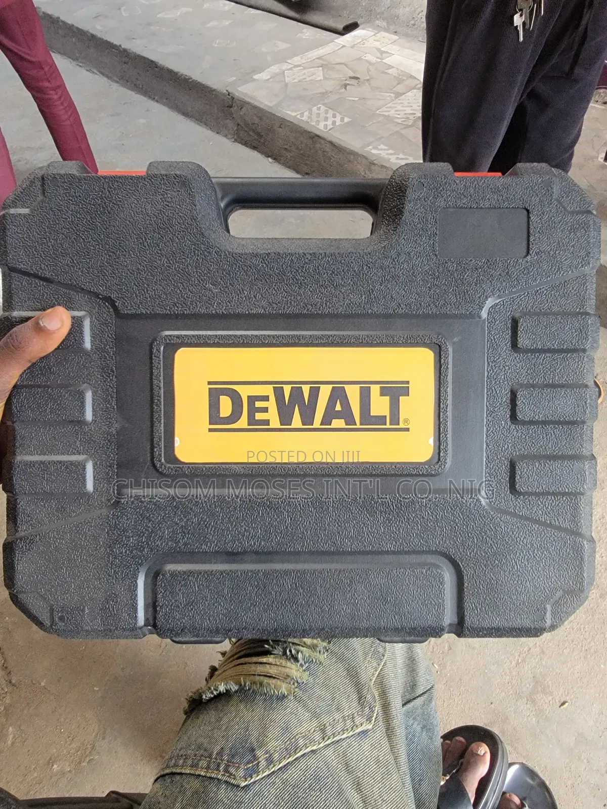 Dewalt Cordless Angle Grinder Machine