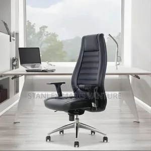Luxurious Office Manager Swivel Chair