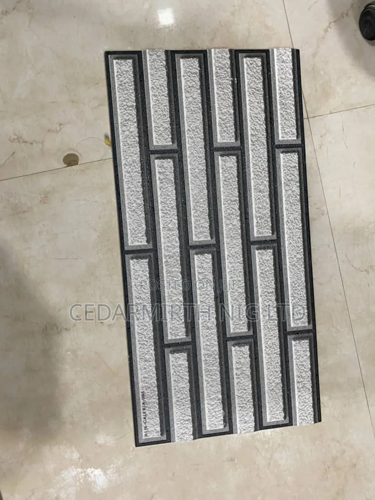 Wall Tile for Outside ( Cedar ) Jd