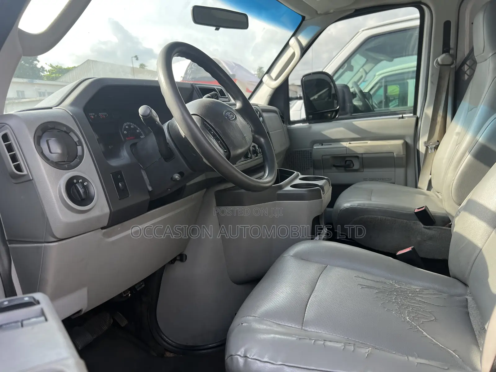 Ford E250 2011 White