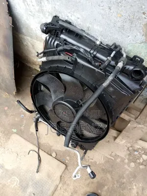 Glk350 2013 Complete Radiator, Fan and Condenser