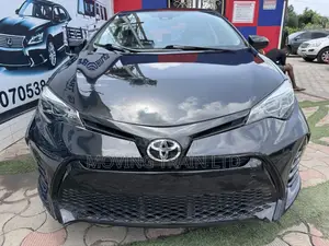 Toyota Corolla LE (1.8L 4cyl 2A) 2019 Black
