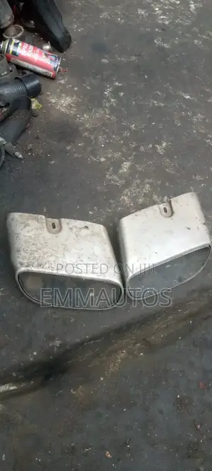 Rear Exhaust Muffler Pipe Mouth Porsche Cayenne 2013