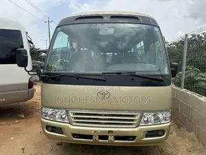 Toyota Coaster 2015 Green
