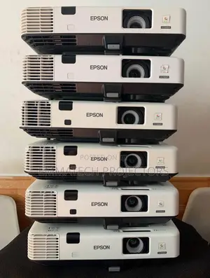 Projectors 5000 Lumens Ibadan  , Portahcourt , Warri  , Abuj