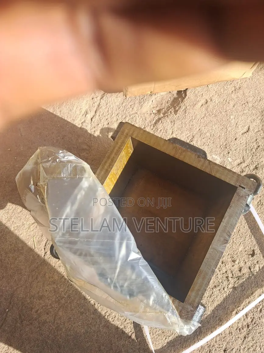 Cube Mould