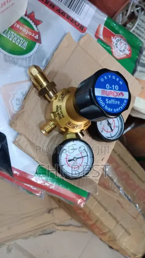 Oxygen Regulator