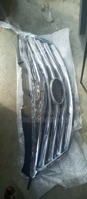 Front Grille Hyundai Azera