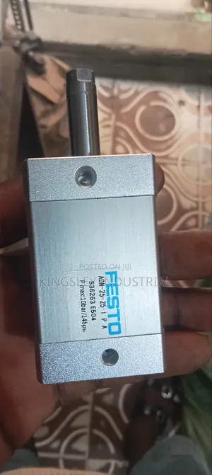 Festo Cylinder Adn-25-15-I-P-a P-Max10bar Inside Treaded