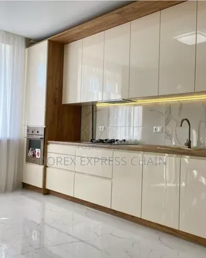 Lighting| High-gloss| Kitchen Interior