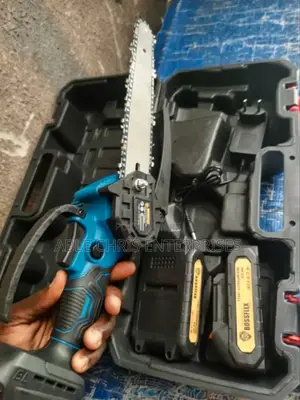 Cordless Chainsaw 8 Inches
