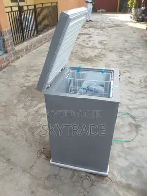 High Tech (Hs-186cn) Midea 142l Chest Freezer With Keys