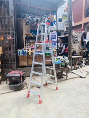 A Ladder 8 Steps Aluminum