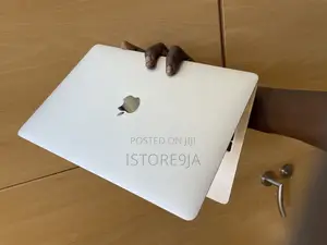 Laptop Apple MacBook Pro 16GB Intel Core i7 SSD 512GB