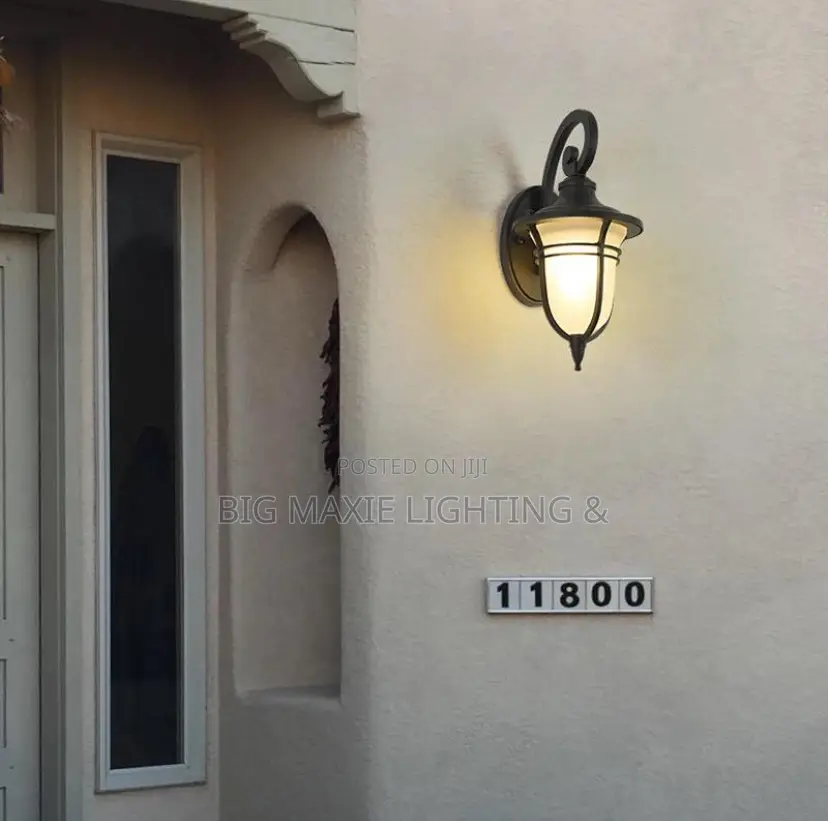 Dorian Retro Outdoor Wall Lights