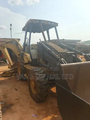 Cat Backhoe Loader 416c - Company Use