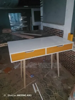 Reading Table (4ft Long)