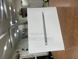 New Laptop Apple MacBook Air 2020 M1 8GB Apple M1 SSD 256GB