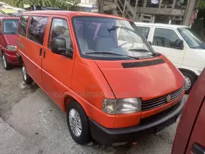 Volkswagen Transporter 2002 Orange