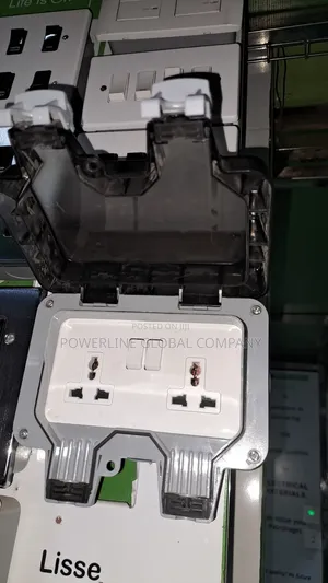 Waterproof Double Socket for Homes/ Companies/ Factories
