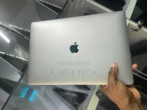 Laptop Apple MacBook Pro 2017 16GB Intel Core I7 SSD 512GB