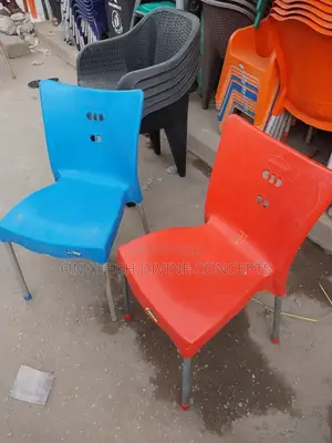 Armless Plastic Restaurant Chair