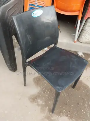 Plastic Lounge/Bar Chair