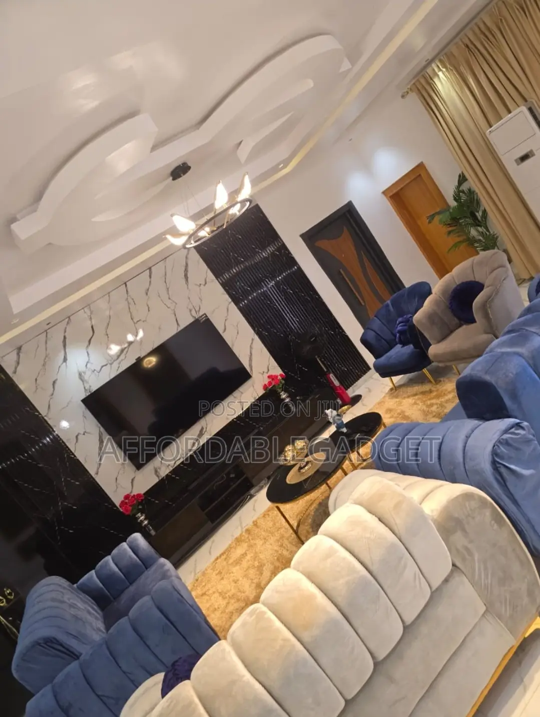 Service Apartment